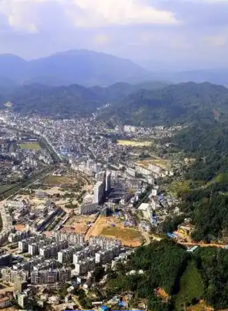 江城哈尼族彝族自治县房地产开发投资亿元