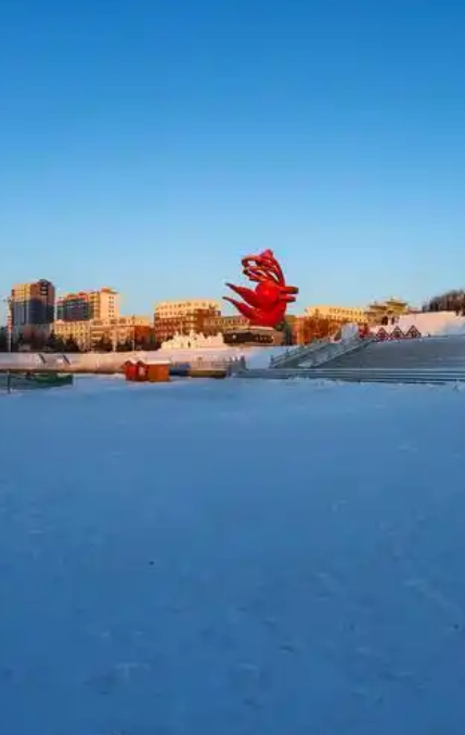 讷河市中等职业教育在校学生数人